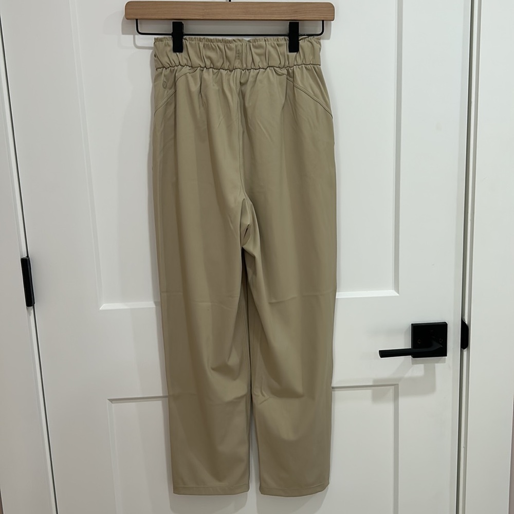 Lululemon High Rise Stretch 7/8 Pant - Picture 3 of 3